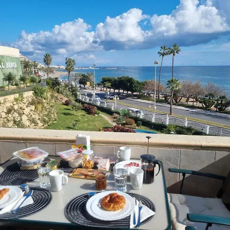 Benalbeach Residential דירה *