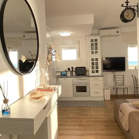 Benalbeach Residential * בנאלמדנה