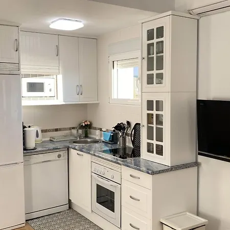 Benalbeach Residential * בנאלמדנה